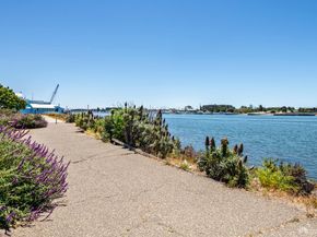 5 Embarcadero W Street 120, Oakland CA 94607