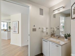 1 Hawthorne Street 4H, San Francisco CA 94105