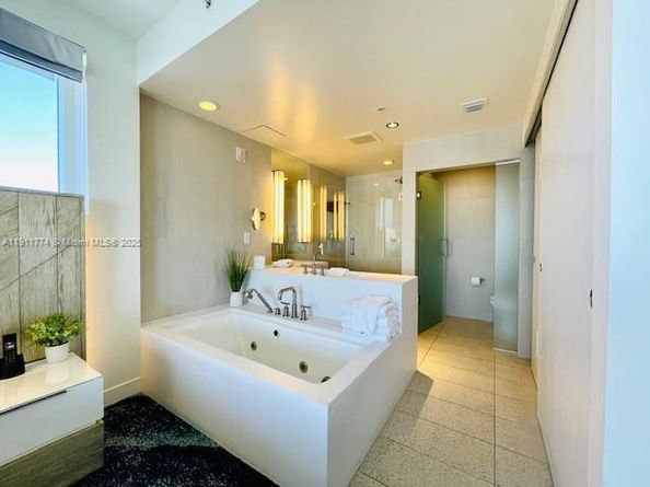 3101 Bayshore Dr 1701, Fort Lauderdale FL 33304