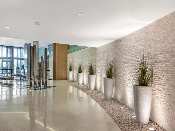 92 SW 3rd St 310, Miami FL 33130