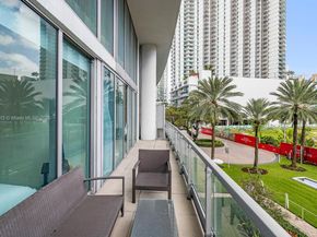 92 SW 3rd St 310, Miami FL 33130