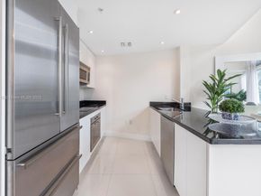 92 SW 3rd St 310, Miami FL 33130