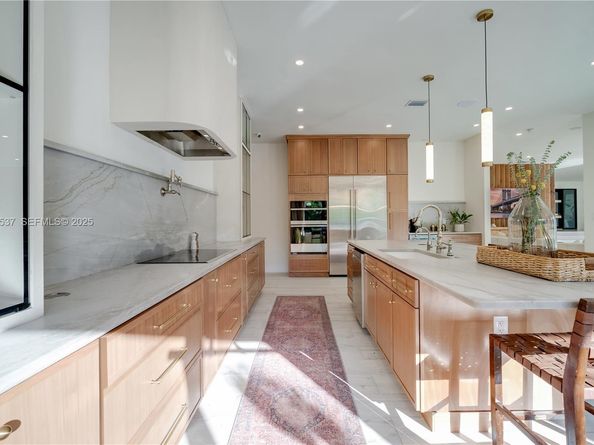 18326 SW 83rd Pl, Palmetto Bay FL 33157