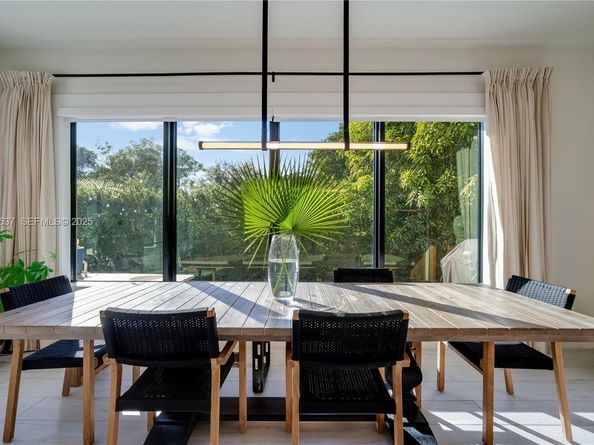 18326 SW 83rd Pl, Palmetto Bay FL 33157