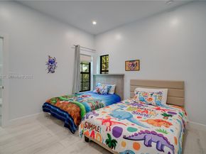 18326 SW 83rd Pl, Palmetto Bay FL 33157