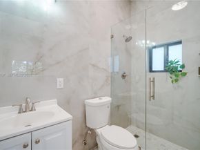 18326 SW 83rd Pl, Palmetto Bay FL 33157