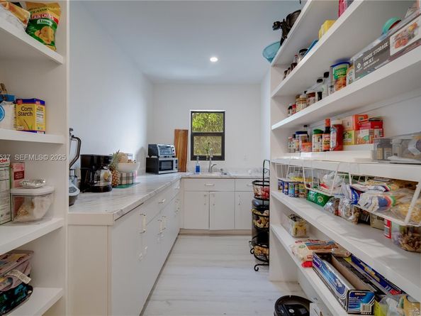 18326 SW 83rd Pl, Palmetto Bay FL 33157