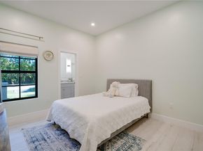 18326 SW 83rd Pl, Palmetto Bay FL 33157