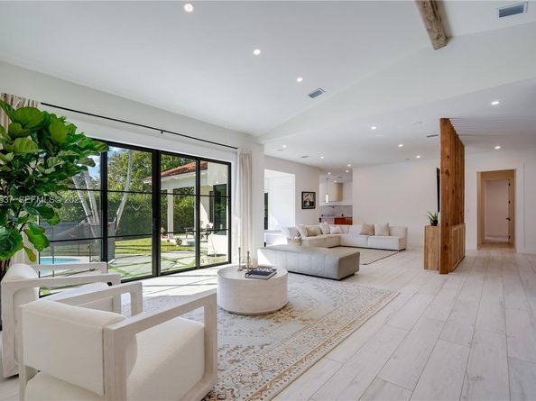 18326 SW 83rd Pl, Palmetto Bay FL 33157