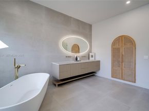 18326 SW 83rd Pl, Palmetto Bay FL 33157