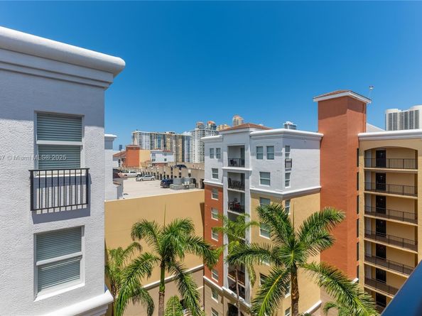 17100 N Bay Rd PH1912, Sunny Isles Beach FL 33160
