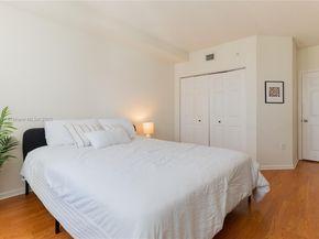 17100 N Bay Rd PH1912, Sunny Isles Beach FL 33160