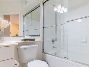 17100 N Bay Rd PH1912, Sunny Isles Beach FL 33160