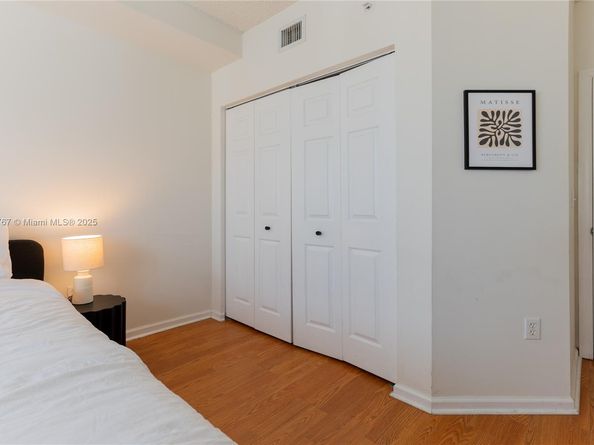 17100 N Bay Rd PH1912, Sunny Isles Beach FL 33160