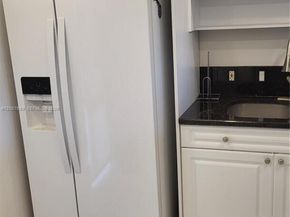 3475 N Country Club Dr 409, Aventura FL 33180