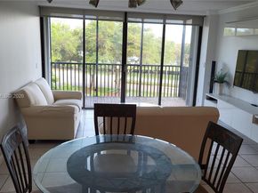 3475 N Country Club Dr 409, Aventura FL 33180