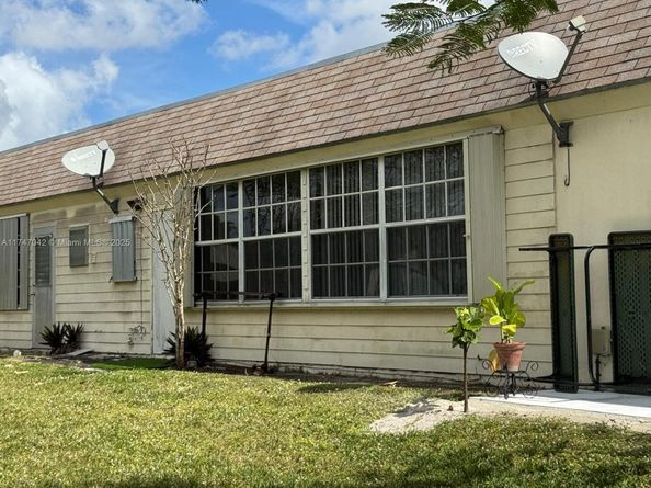 17084 SW 112th Ct V3142, Miami FL 33157