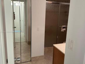 3900 N Hills Dr 310, Hollywood FL 33021