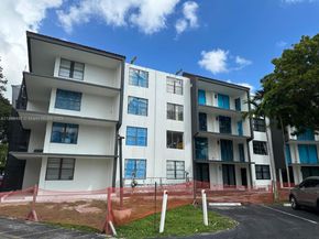 3900 N Hills Dr 310, Hollywood FL 33021