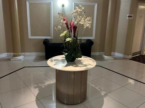 3900 N Hills Dr 310, Hollywood FL 33021