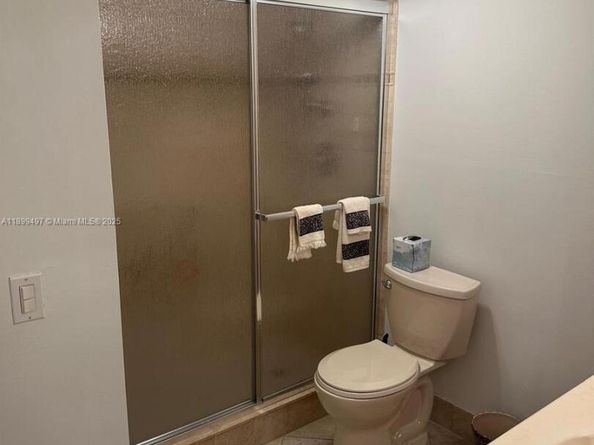 3900 N Hills Dr 310, Hollywood FL 33021