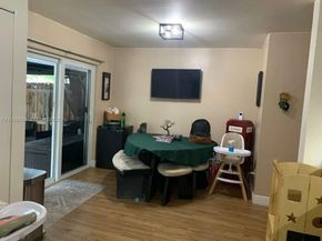 15228 SW 111th St, Miami FL 33196