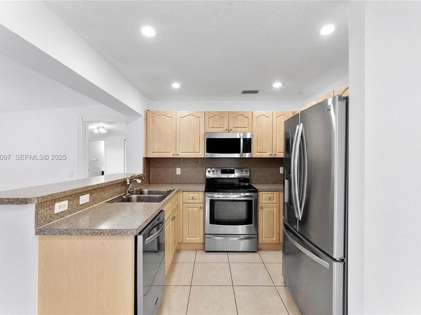 5511 SW 36th Ct, Davie FL 33314