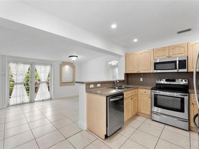 5511 SW 36th Ct, Davie FL 33314