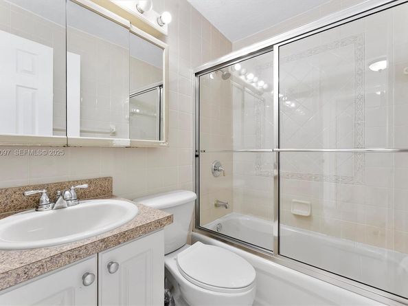 5511 SW 36th Ct, Davie FL 33314