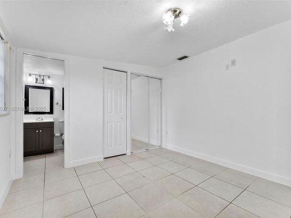 5511 SW 36th Ct, Davie FL 33314