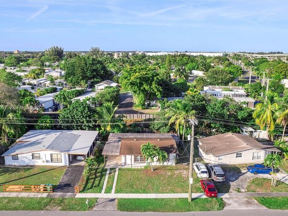 5511 SW 36th Ct, Davie FL 33314