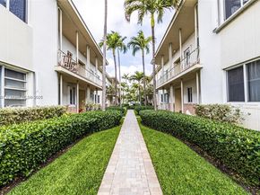 1130 Venetian Way 2B, Miami FL 33139