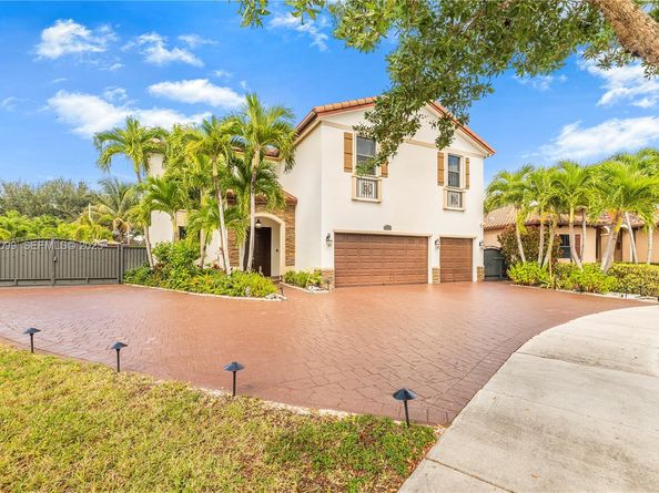 3461 SE 1st St, Homestead FL 33033