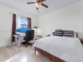 3461 SE 1st St, Homestead FL 33033