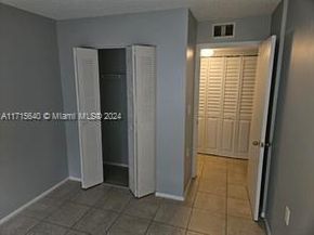 1153 Lake Victoria Dr J, West Palm Beach FL 33411