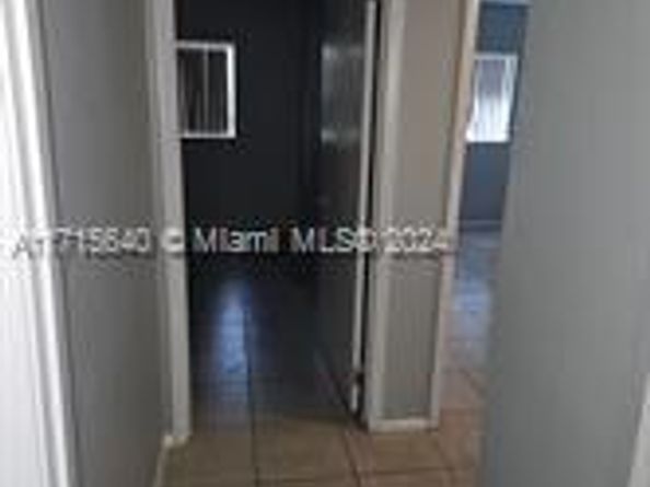 1153 Lake Victoria Dr J, West Palm Beach FL 33411