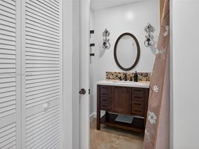 9928 NW 47th St, Sunrise FL 33351