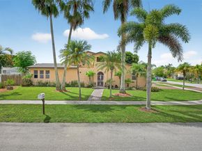 9928 NW 47th St, Sunrise FL 33351