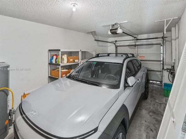 10226 NW 52nd Ln, Doral FL 33178