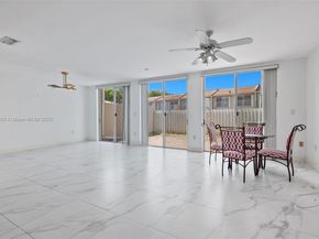 10226 NW 52nd Ln, Doral FL 33178