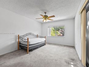 10226 NW 52nd Ln, Doral FL 33178