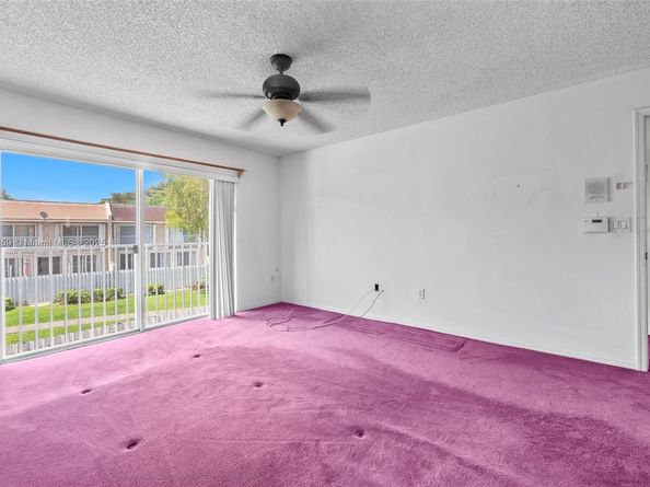 10226 NW 52nd Ln, Doral FL 33178