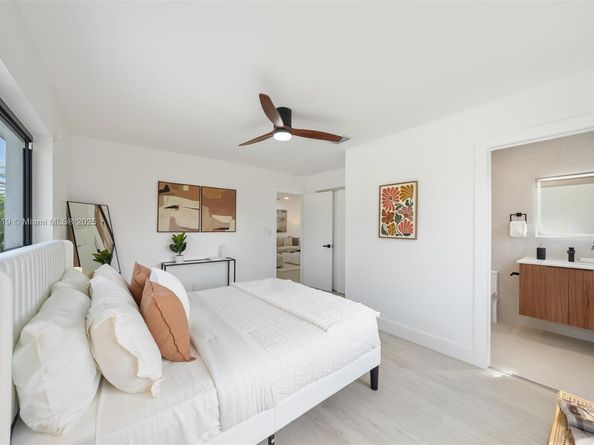 1305 N 31st Rd, Hollywood FL 33021