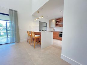 6243 NW 171st St, Hialeah FL 33015