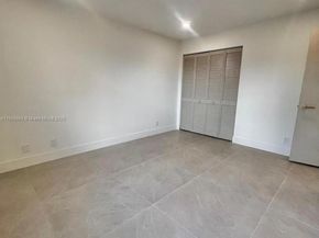 6243 NW 171st St, Hialeah FL 33015