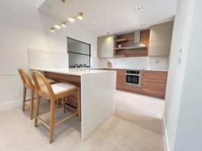 6243 NW 171st St, Hialeah FL 33015