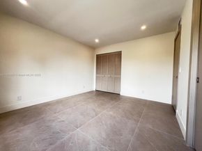 6243 NW 171st St, Hialeah FL 33015