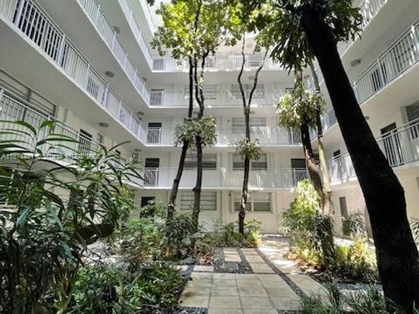 750 NE 64th St B401, Miami FL 33138