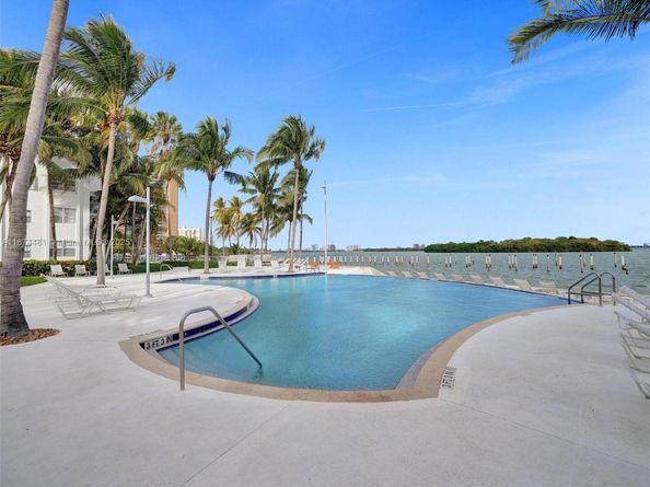 750 NE 64th St B401, Miami FL 33138