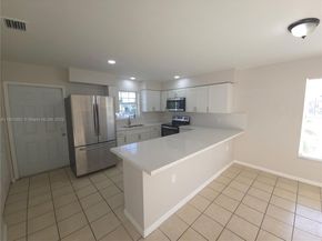 712 SW 6 St, Homestead FL 33030